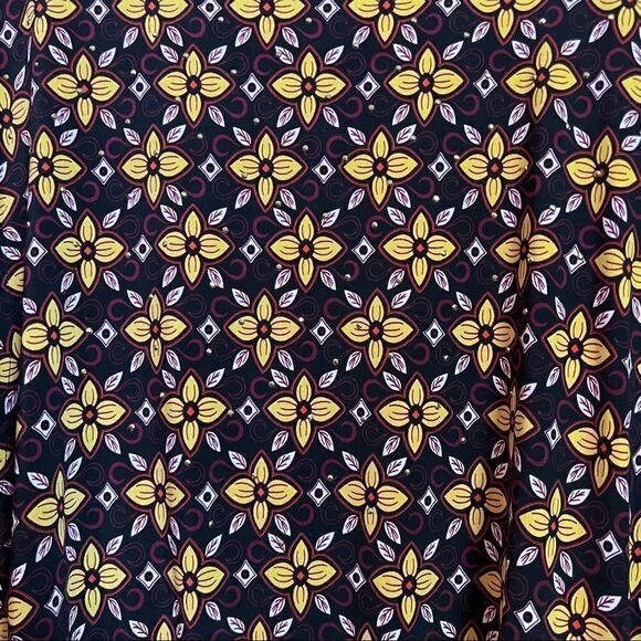 3 for $30! Style & co patterned blouse‎ - Picture 3 of 8